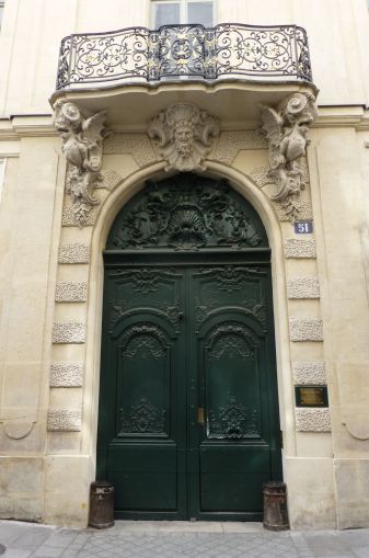 The Alternative Atlas | Door of Paris