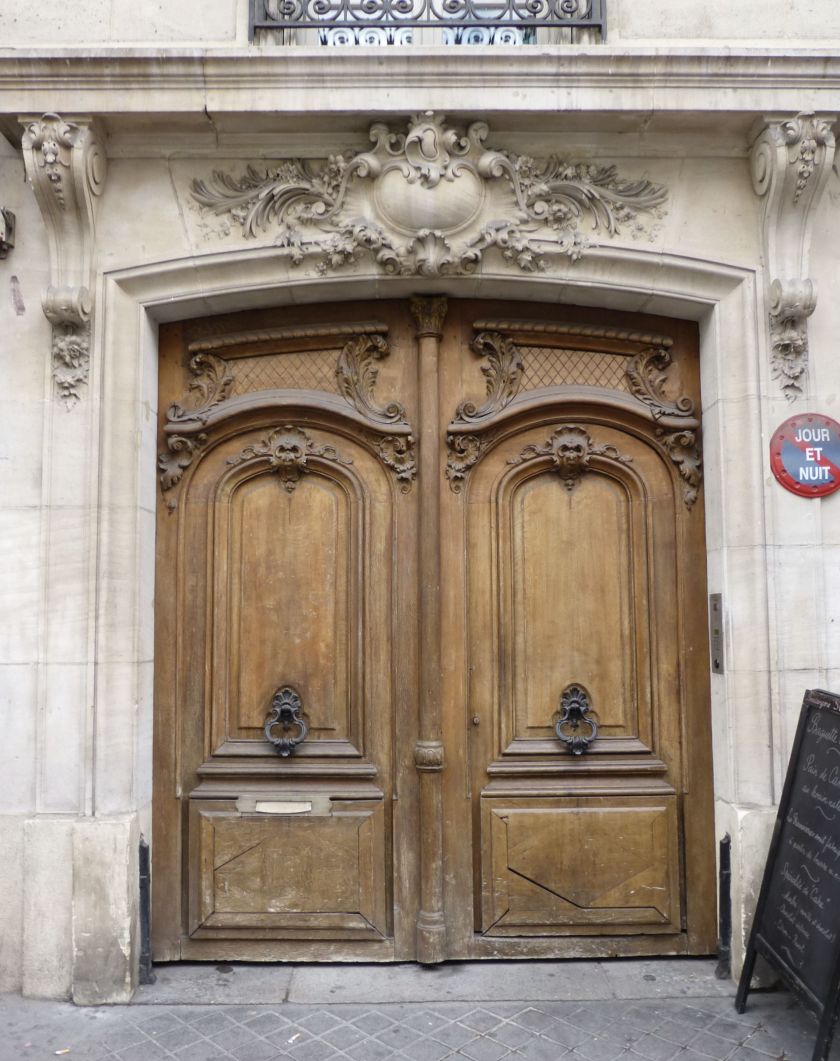 The Alternative Atlas | Door of Paris