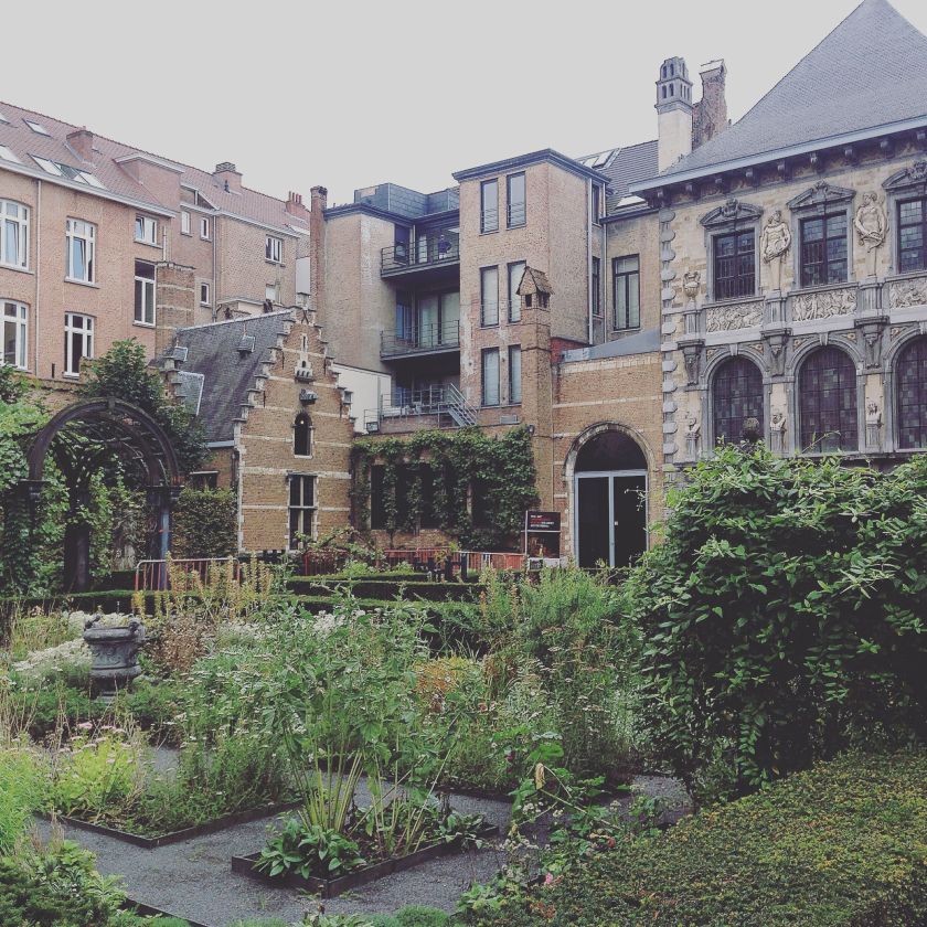 Antwerp in 100 Words or Less | The Alternative Atlas