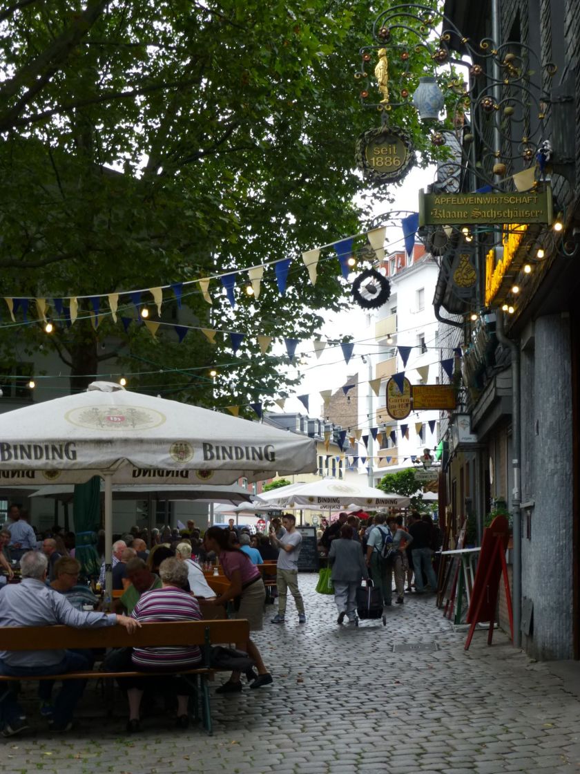 Frankfurt Photo Tour | The Alternative Atlas