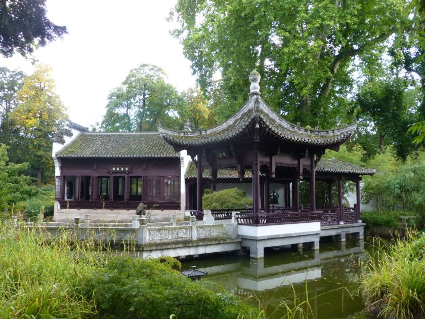 Frankfurt Photo Tour | The Alternative Atlas